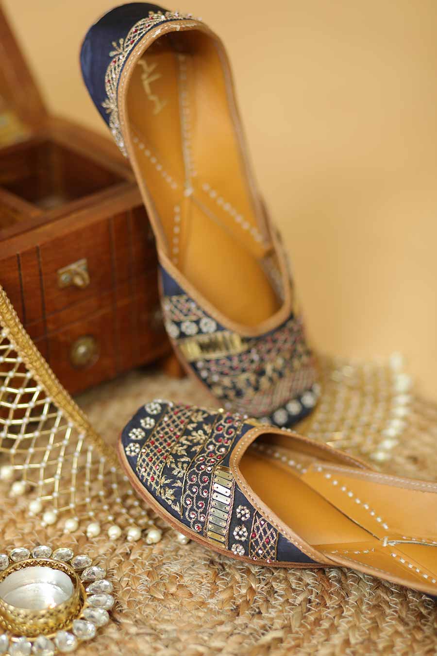 Navy Blue Shandaar Embroidered Jutti