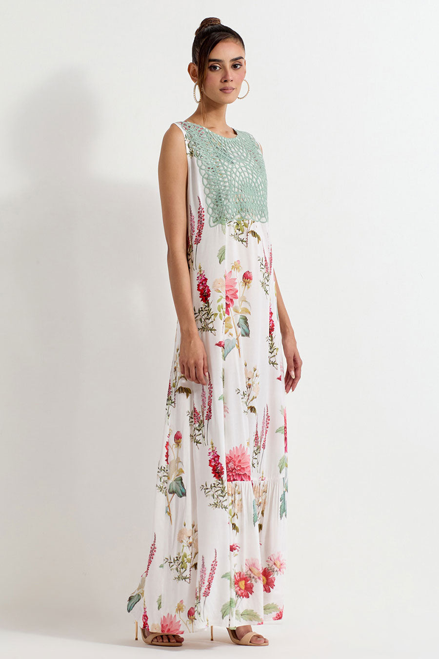 Daisy Printed Dress With Lattice Embroidery