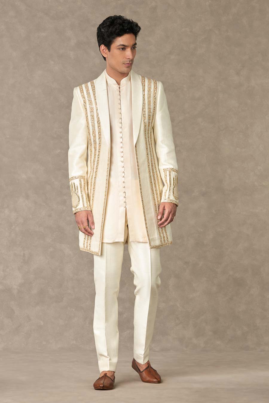 Ivory Haath-Phool Embroidered Koti