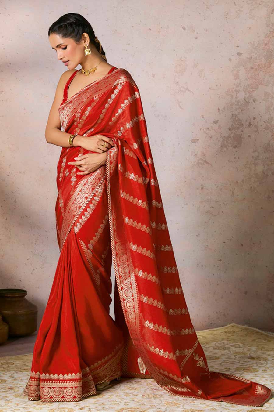 Red Jacquard Saree With Blouse Piece