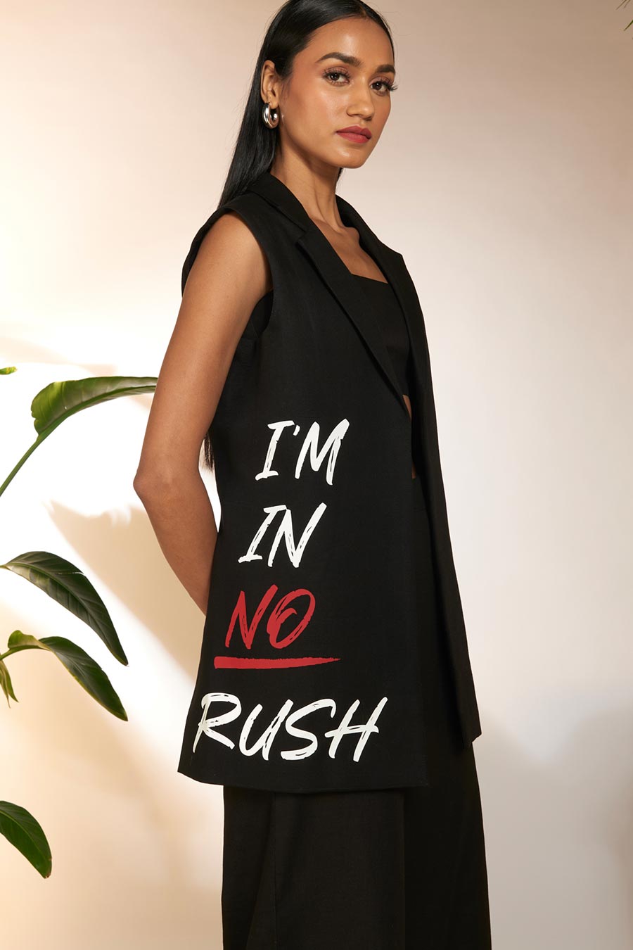 Black "I'M IN NO RUSH" Slogan Blazer
