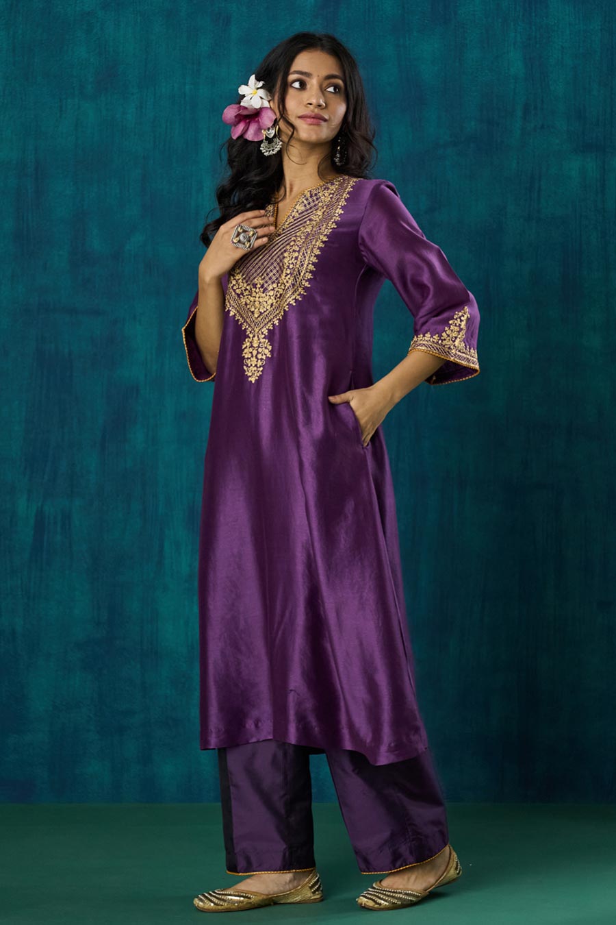 Purple Embroidered Shobhita Kurta