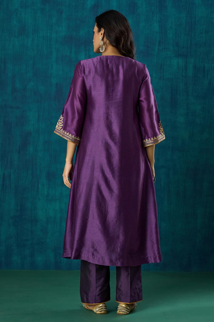 Purple Embroidered Shobhita Kurta