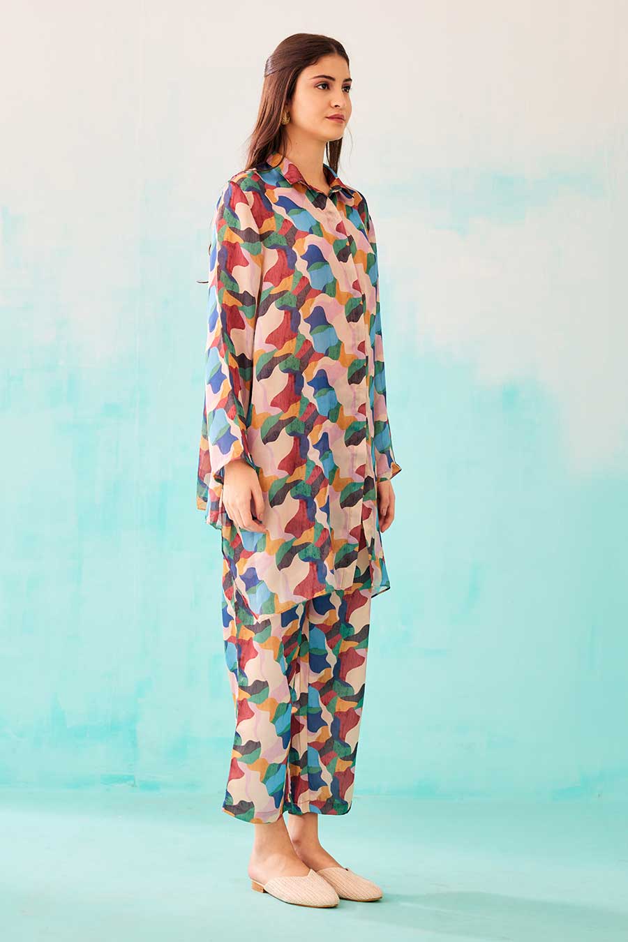 Abstract Print Low Back Shirt & Pant Co-Ord Set