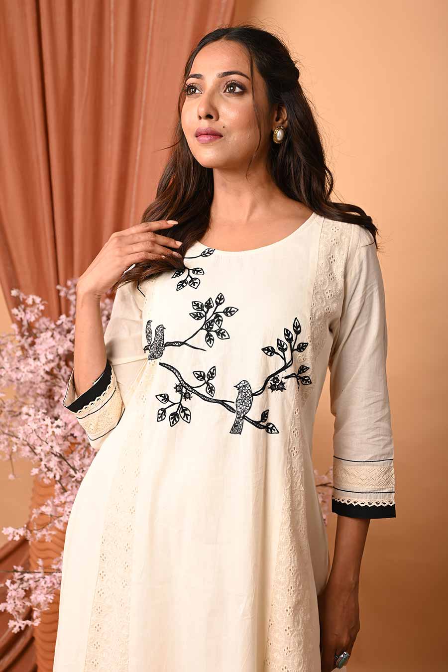 Ivory Aari Hand Embroidered Kurta Set