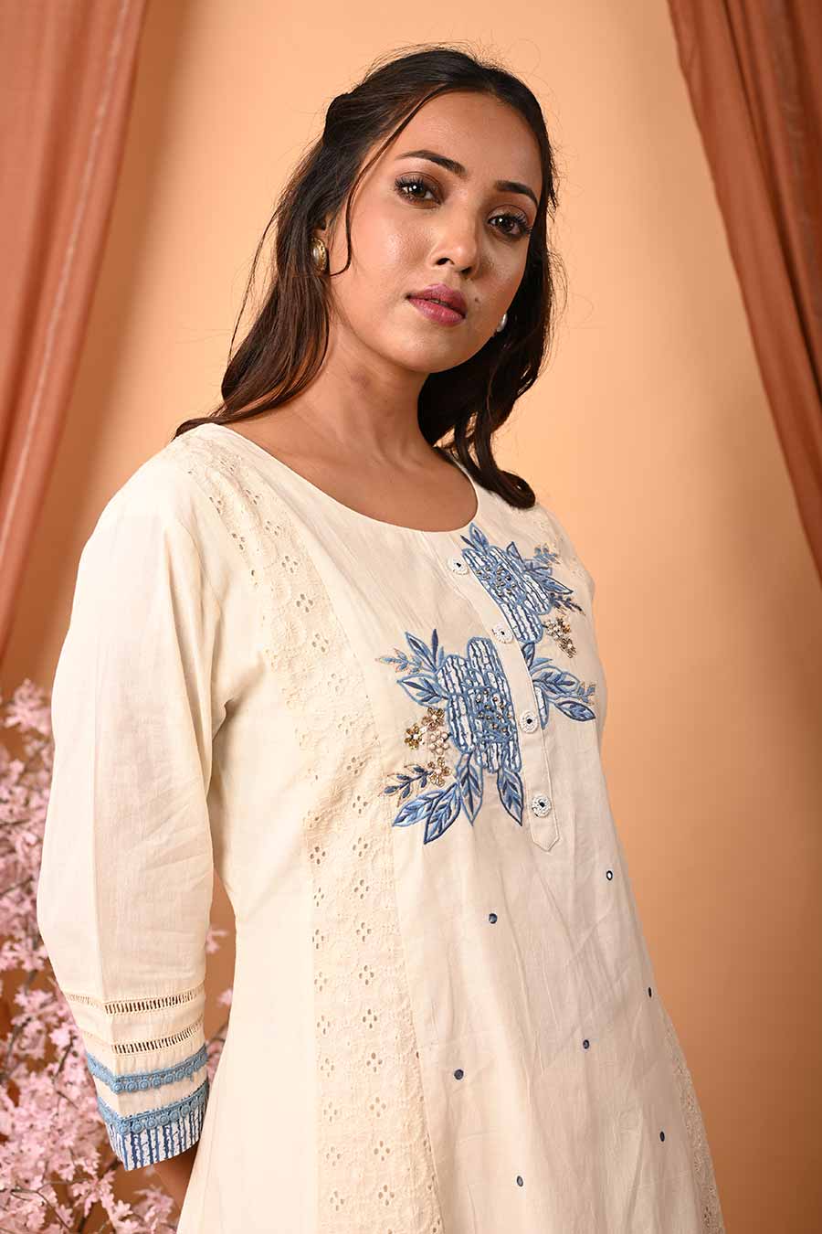 Ivory Contrast Embroidered Kurta Set