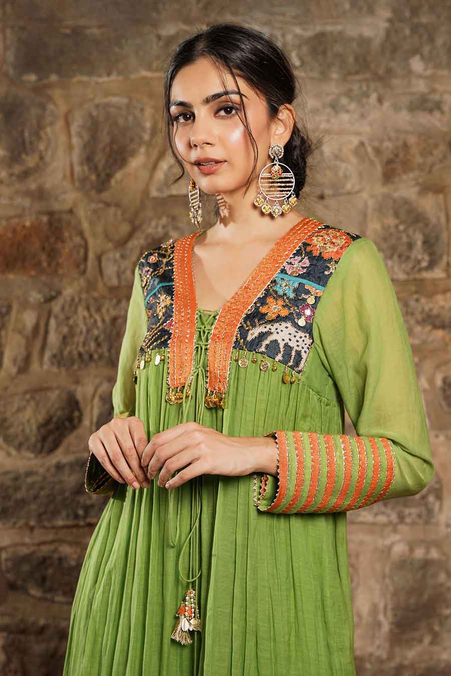 Saanjh - Green Embroidered Kurta & Pant Set