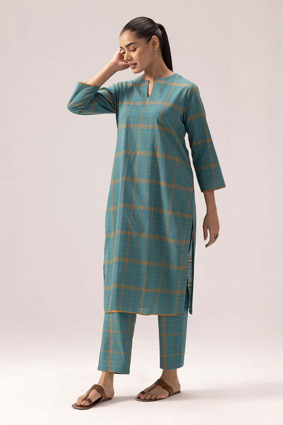 Green Riya Handwoven Kurta & Pant Set