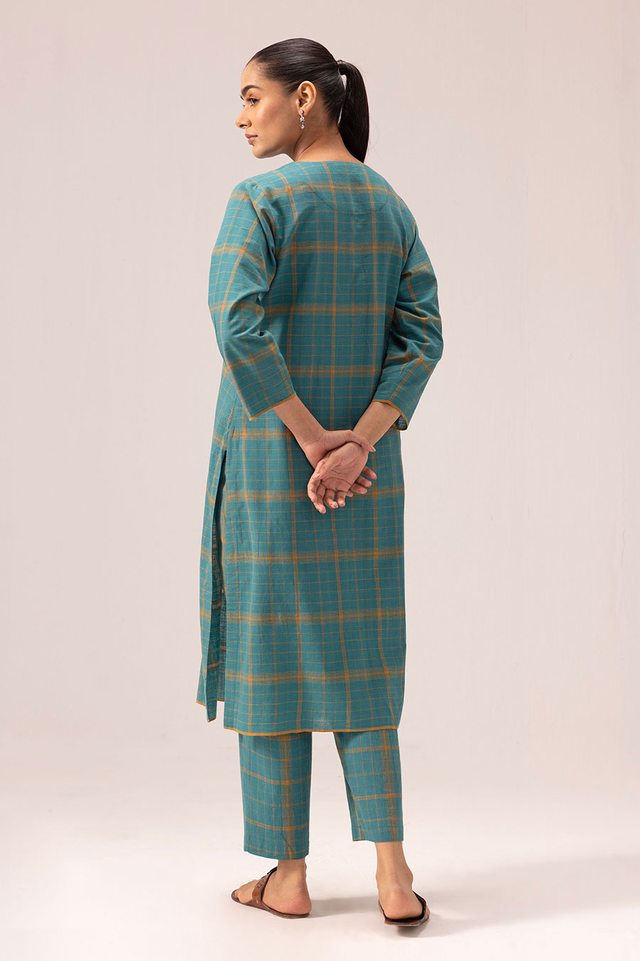 Green Riya Handwoven Kurta & Pant Set