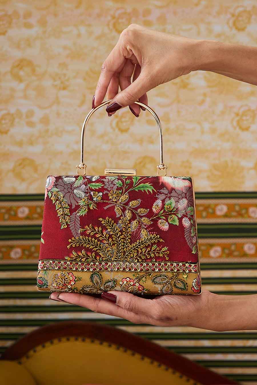 Best Online Pink Gotta Patti Work Clutch Woman Handbags – CHOKHI DHANI  KALAGRAM