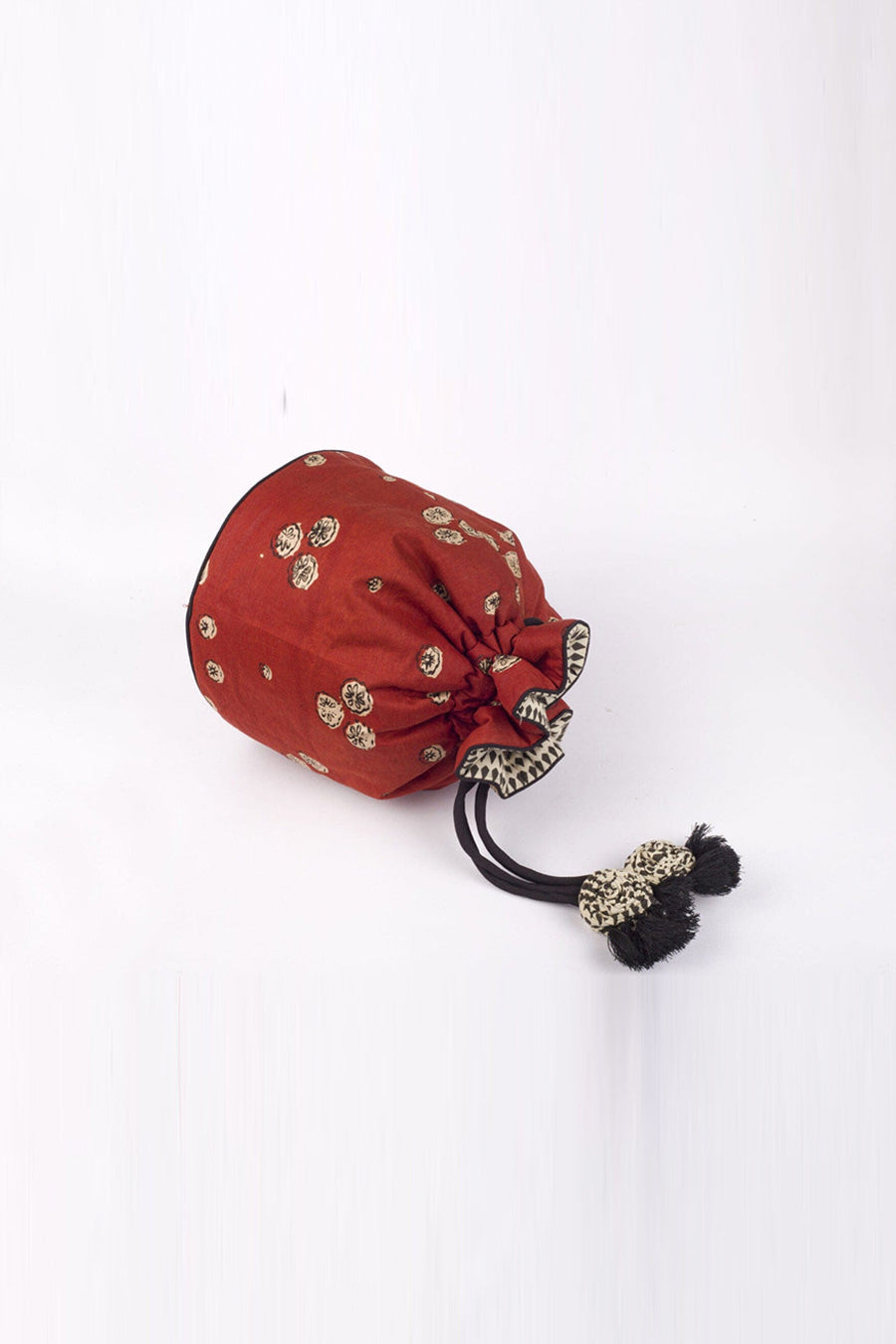 Red Chappa Embellished Potli