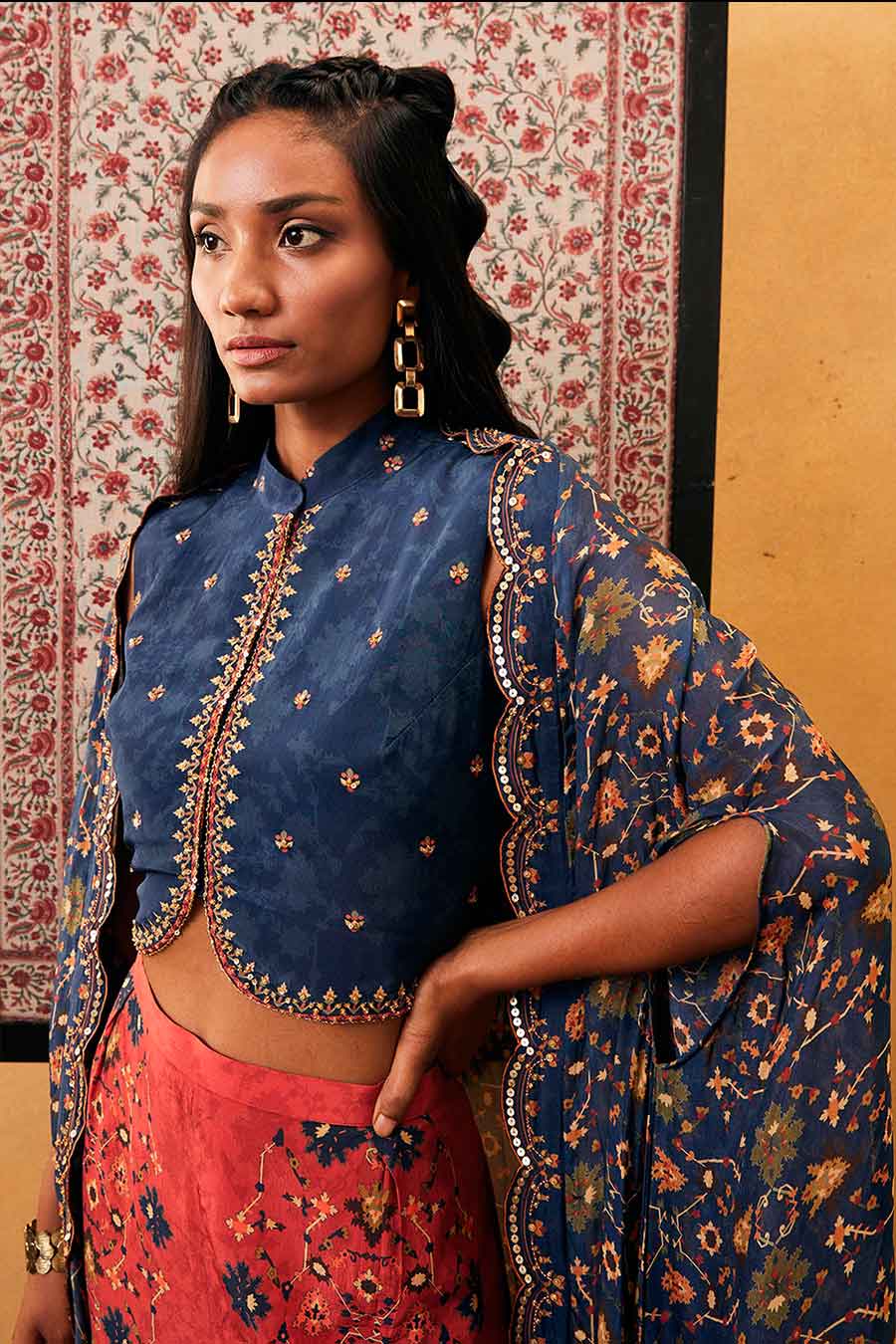 Zahra Embroidered Co-Ord Set With Cape